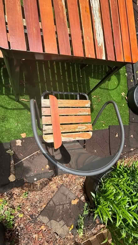 Photo of free Outdoor dining set (Columbia) #3