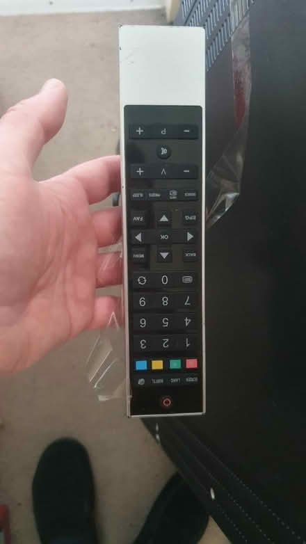 Photo of free Toshiba 32 inch tv (L35) #2