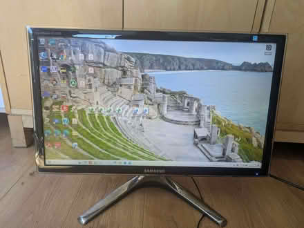 Photo of free Samsung computer monitor (Frimley Green GU16) #1
