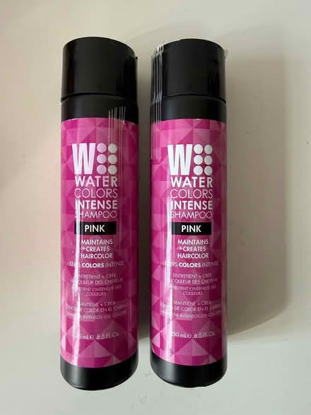 Photo of free Tressa Watercolors pink shampoo (Salford M30) #1