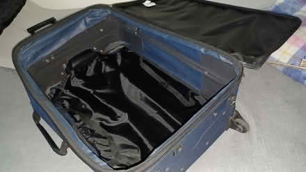 Photo of free small suitcase # 1 (near Britannia Plaza) #3