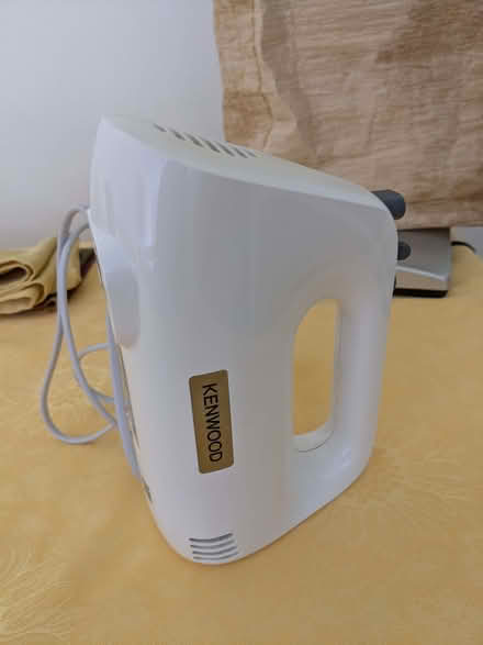 Photo of free Kenwood HMP30 Hand Mixer with damaged speed selector (Friary Park N20) #2