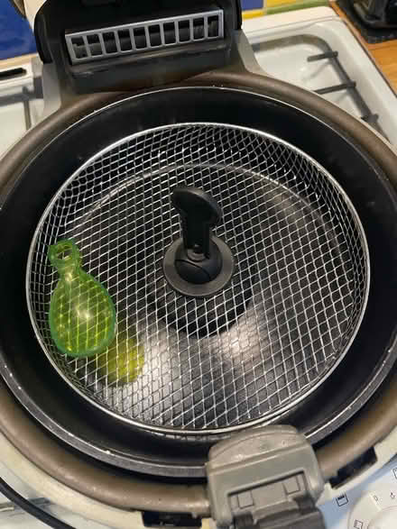 Photo of free Tefal Actifry (Chesham HP5) #2