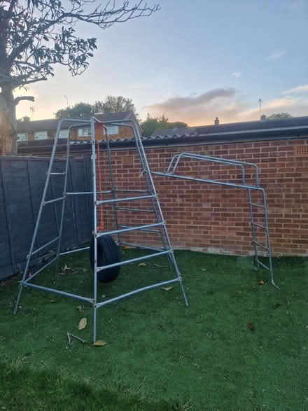 Photo of free Monkey bars/ climbing frame (Stevenage SG2) #1