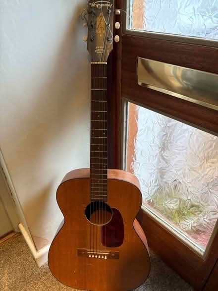 Photo of free Harmony acoustic guitar (Tilehurst RG30) #1