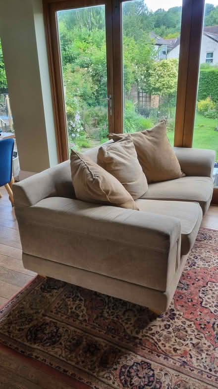 Photo of free 3 seater sofa (Fulwood S10) #2