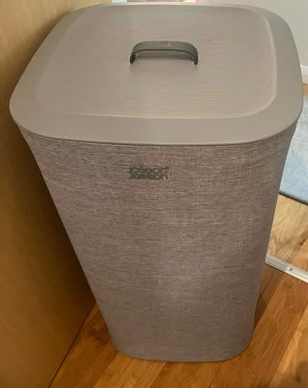 Photo of free Clothes Hamper (Russell Square WC1N) #1