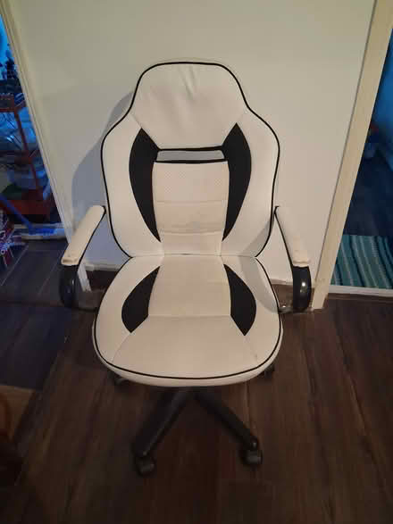 Photo of free Gaming chair (RG30) #2