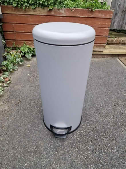 Photo of free Kitchen Bin (Heckmondwike) #1