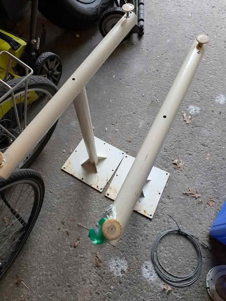 Photo of free Table legs (Montreal road and St Laurent) #1