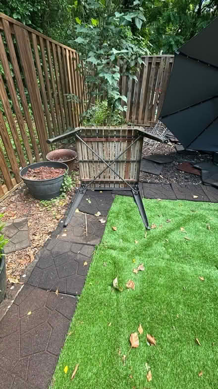 Photo of free Outdoor dining set (Columbia) #4