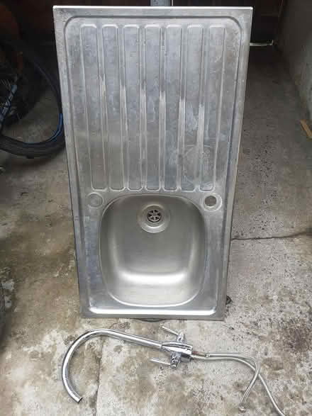 Photo of free Sink & Tap (Frome BA11) #1