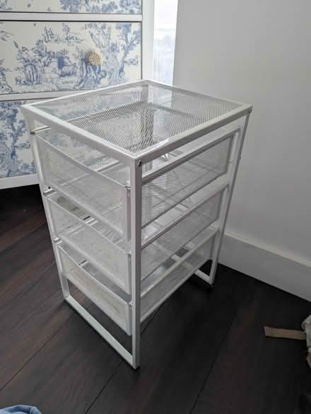 Photo of free Drawer set (Colliers Wood SW19) #2