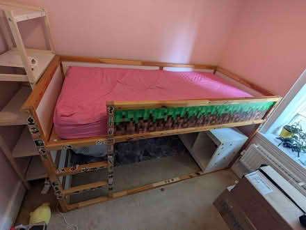 Photo of free Mid rise sleeper bunk bed (By Ealing hospital UB2) #1