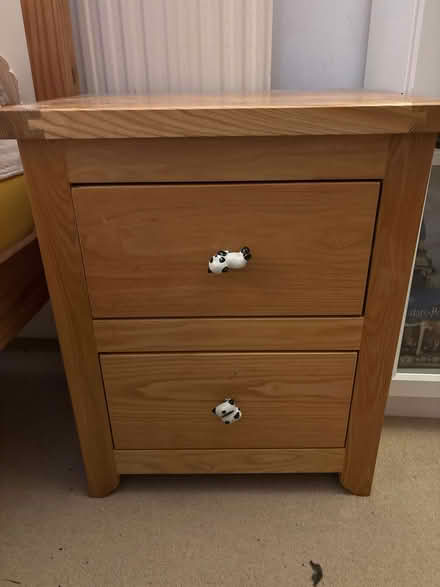 Photo of free wooden bedroom set (Lowther CA10) #4