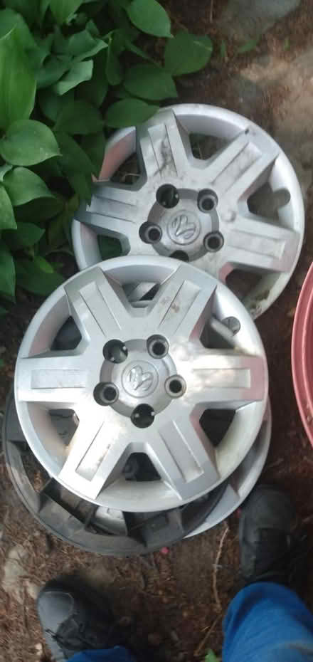 Photo of free 4 rims for 2008-9 dodge caravan (Centrepointe) #1