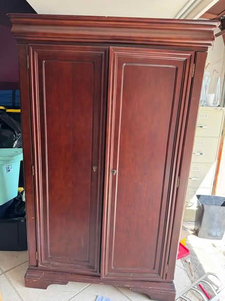 Photo of free Armoire (33317) #1
