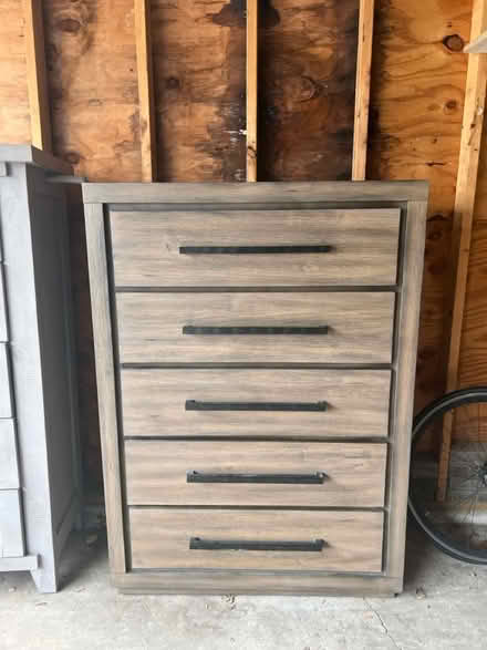 Photo of free Dresser with mirror (Belmont and Central Park) #1