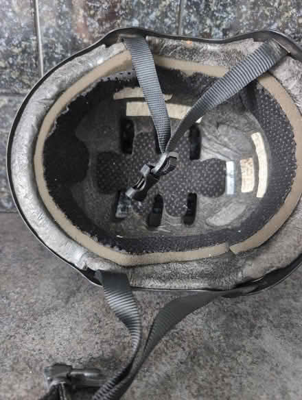 Photo of free Bell skateboard helmet (Barton-in-Fabis CP NG11) #2