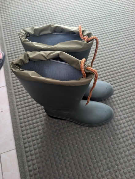 Photo of free Galoshes (Kanata (Eagleson / Hazeldean)) #1