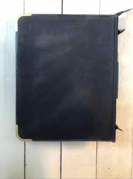Photo of free Graphic Art Portfolio Folder (Hythe CT21) #1