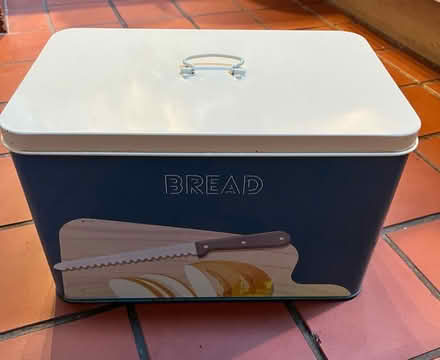 Photo of free Bread bin (Cookham Dean, SL6) #1
