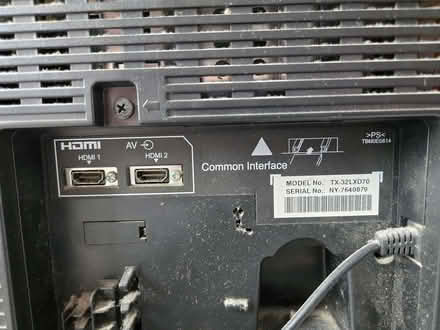 Photo of free 32" Tv (Combe Down BA2) #4