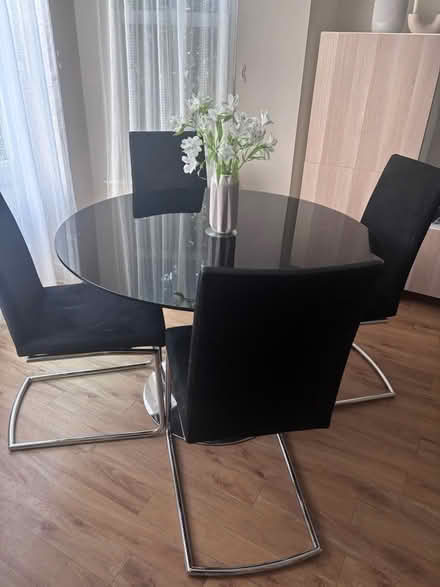 Photo of free Glass dining table and chairs (South Croydon CR2) #1