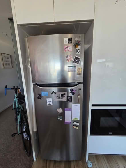Photo of free fridge and sofa (20 Allara Street, City) #1