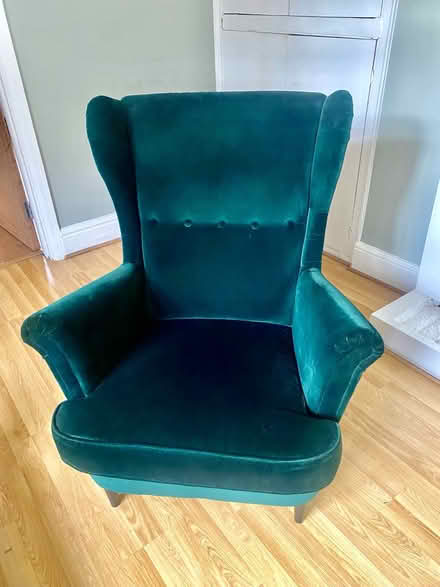 Photo of free Green velvet armchair (SW18) #3
