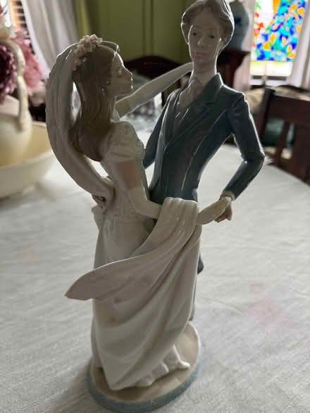 Photo of free LLadro figurine Bride and Groom (Telford) #2