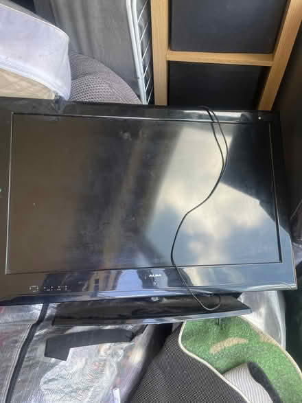 Photo of free Tv (Shirley B90) #1