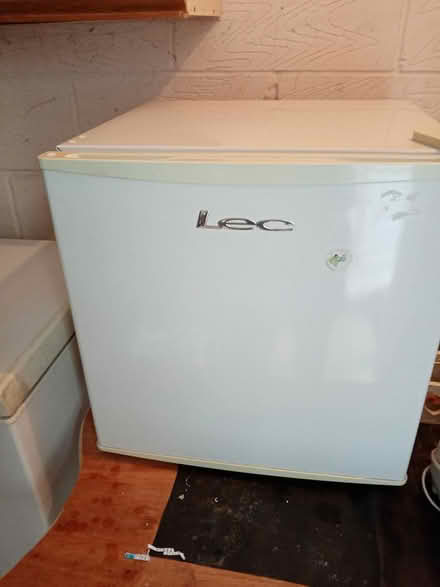Photo of free Small worktop fridge (BA2 8LG no 20) #1