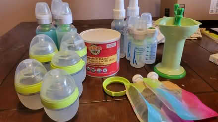 Photo of free Formula and baby bottles (Rio Grande and Indian School) #1