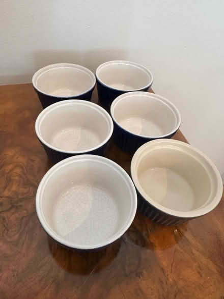 Photo of free Blue ceramic dishes (High Wycombe HP11) #2