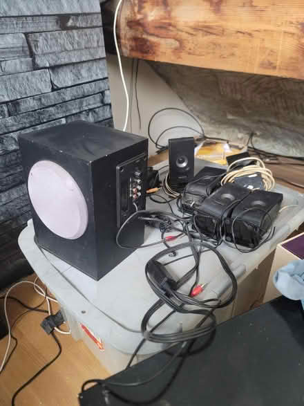 Photo of free Creative 5.1 surround sound (Rotherham S60) #1