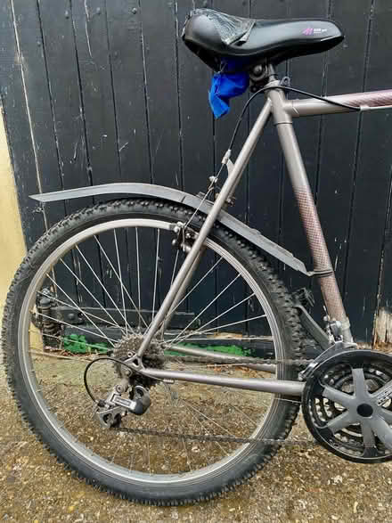 Photo of free Raleigh men’s bike (SW18) #3