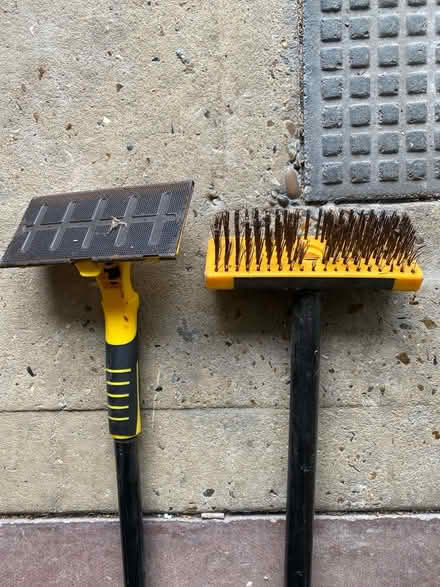 Photo of free Decking brush and applicator tool (Croydon) #2