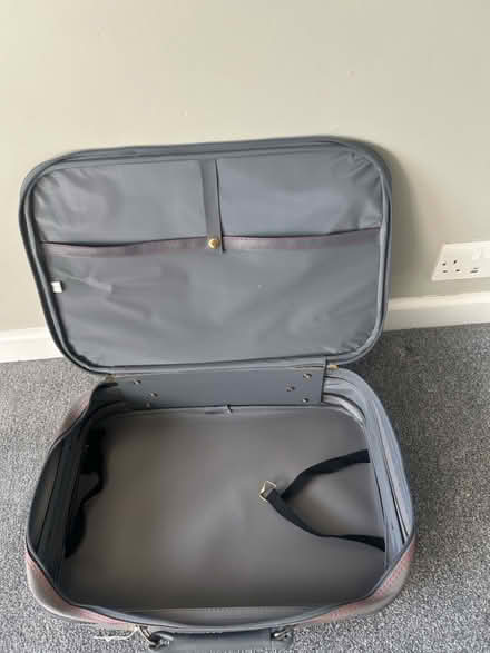 Photo of free Small suitcase (Rose Hill OX4 4) #2