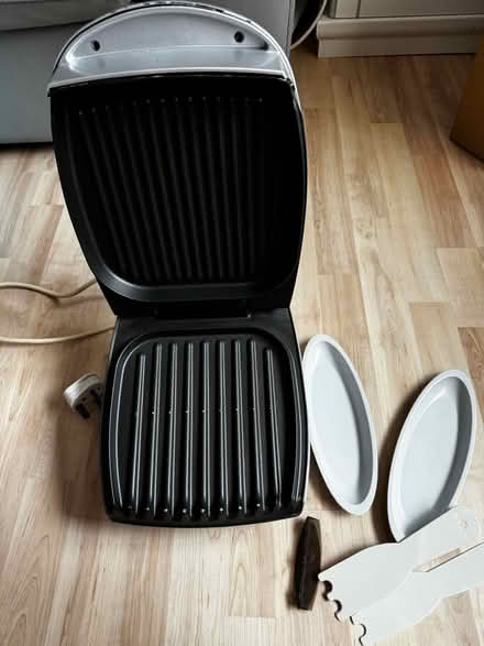 Photo of free George Forman Grilling Machine (Ampthill MK45) #3