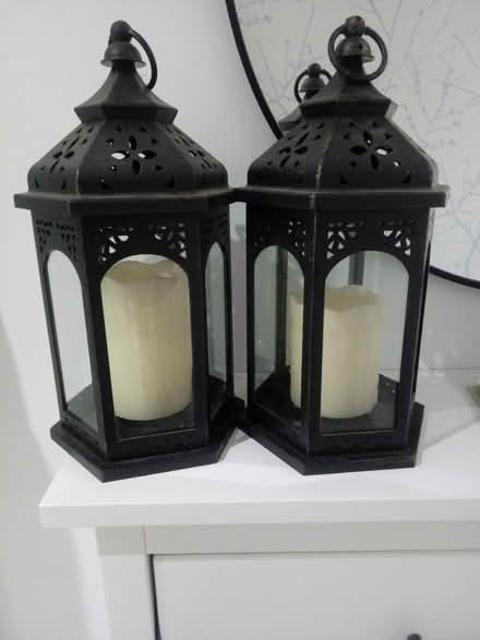 Photo of free Battery lanterns (Horsham, near Bennetts Field) #1