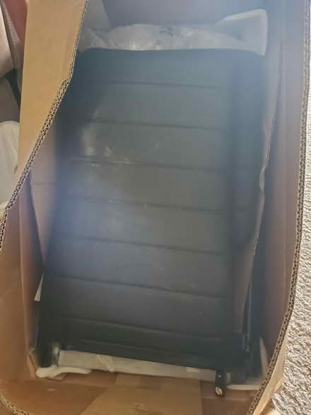 Photo of free 4 Dining room chairs (Lower Paxton) #1