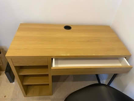 Photo of free Desk and office chair (SW8 3) #4