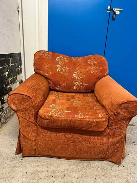 Photo of free 2 arm chairs (High Wycombe HP11) #3