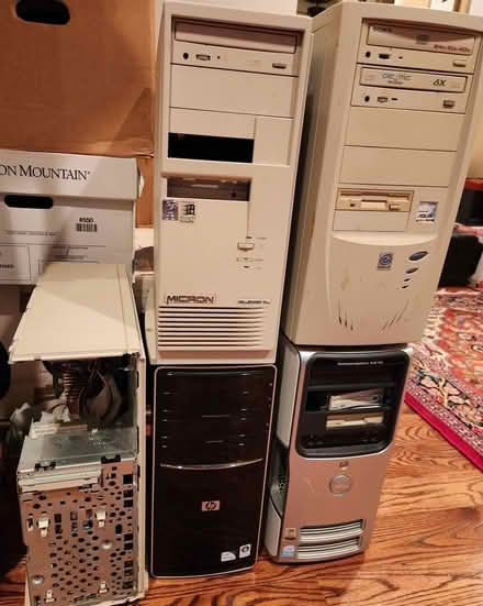 Photo of Old computers laptops and computer components (Church RG2) #1