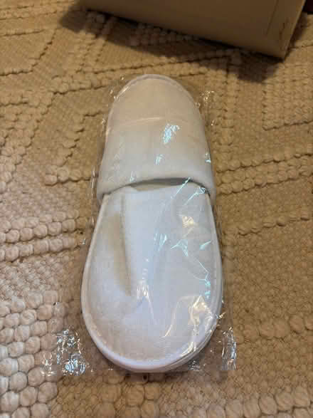 Photo of free Hotel slippers (CB4) #1
