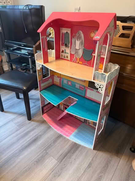 Photo of free Used doll house (Paul Anka drive) #1