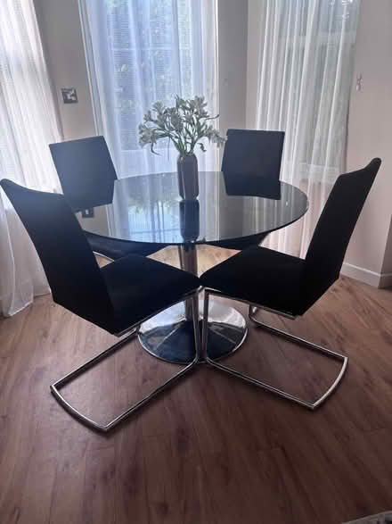 Photo of free Glass dining table and chairs (South Croydon CR2) #2