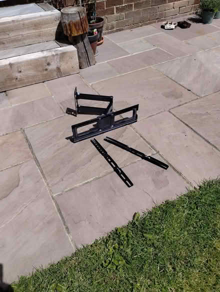 Photo of free Tilt And Swivel TV Bracket (Waldridge Park DH2) #1