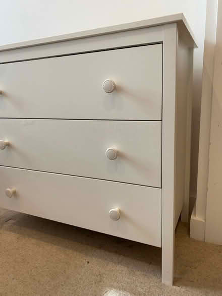Photo of free Lovely white chest of drawers (SW8 3) #4